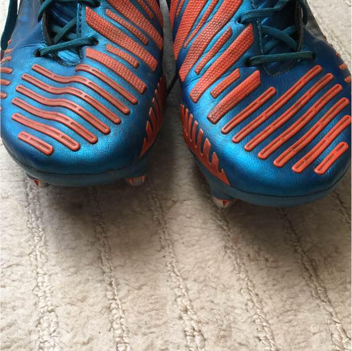 サッカースパイク adidas リーサルゾーン