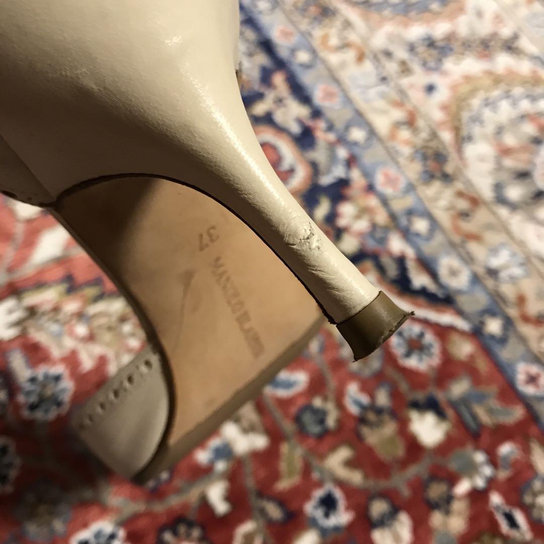 マノロブラニク MANOLO BLAHNIK ハイヒール 37