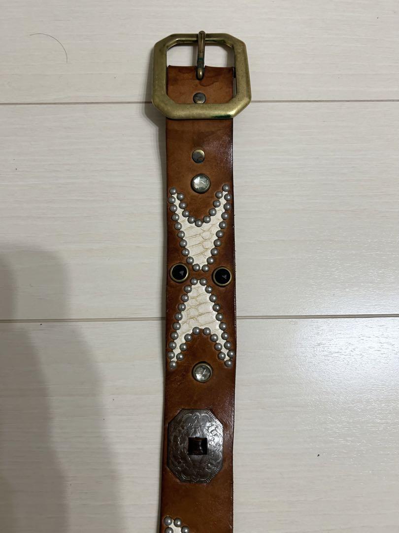 スタッズベルト　HTC