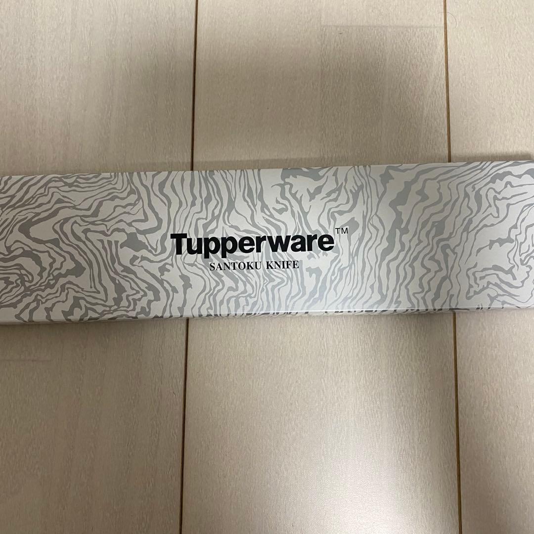 新品未使用 Tupperware 17㌢三徳包丁 37層ステンレス鋼 新品未使用
