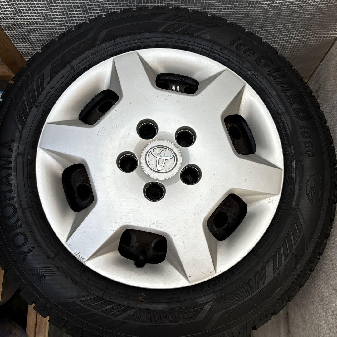 195/65R15 スタッドレスタイヤ　4本セット　ノア
