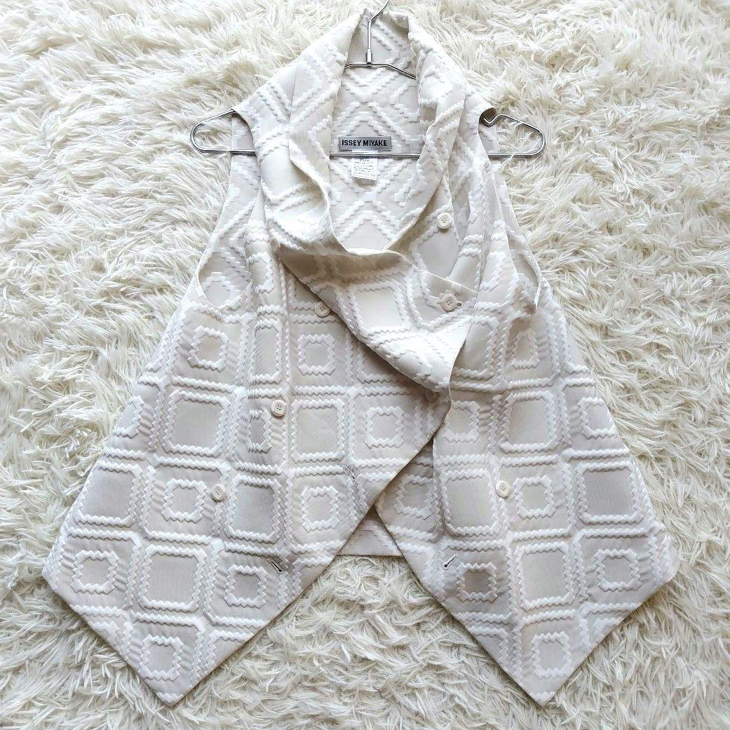 2017 COLLECTION ISSEY MIYAKE VEST　ジャガード