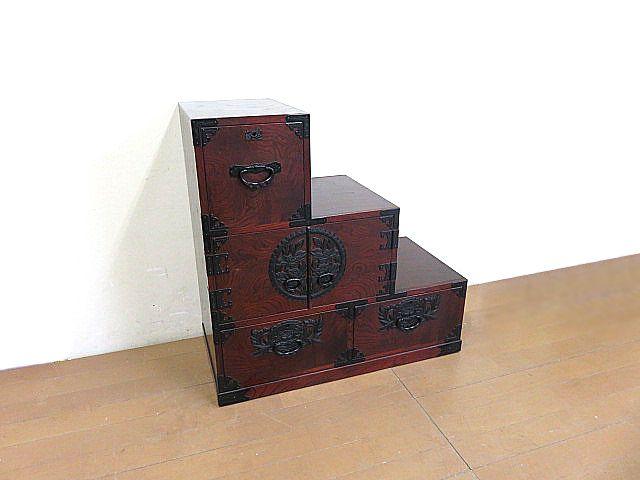 展示品　伝統工芸最高峰　欅産業/仙台箪笥 　欅材漆塗り三尺階段箪笥 鍵付き