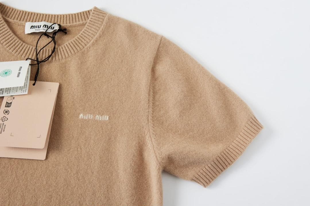 MIU MIU ミュウミュウ 半袖 ニット セーター ベージュ Mサイズ