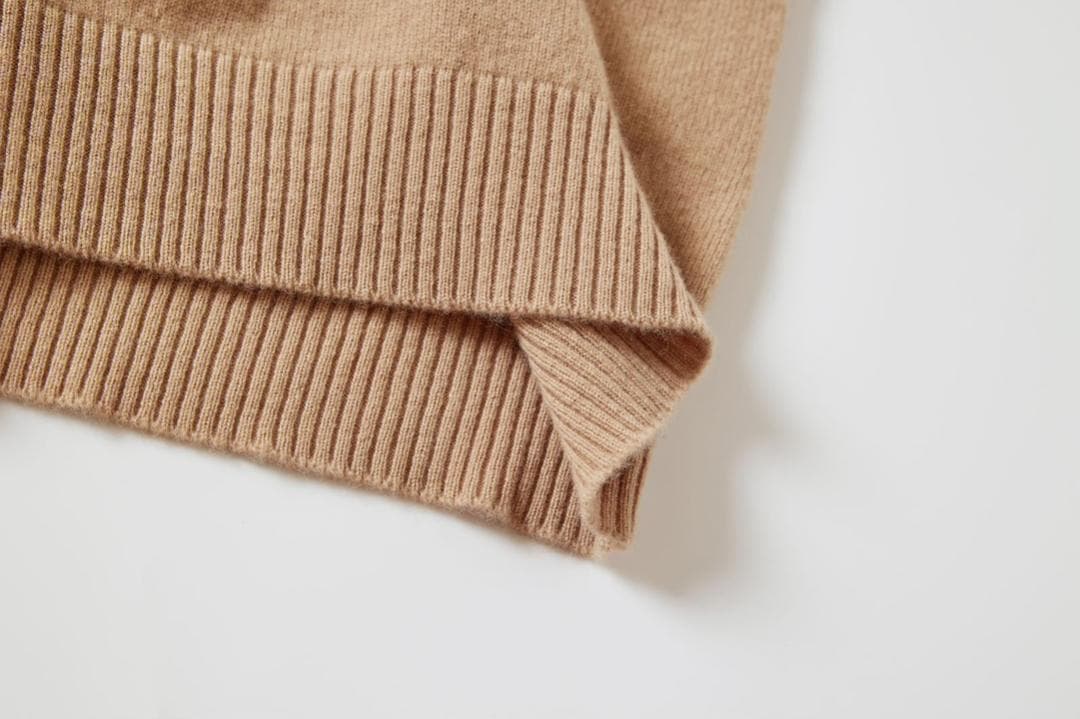 MIU MIU ミュウミュウ 半袖 ニット セーター ベージュ Mサイズ