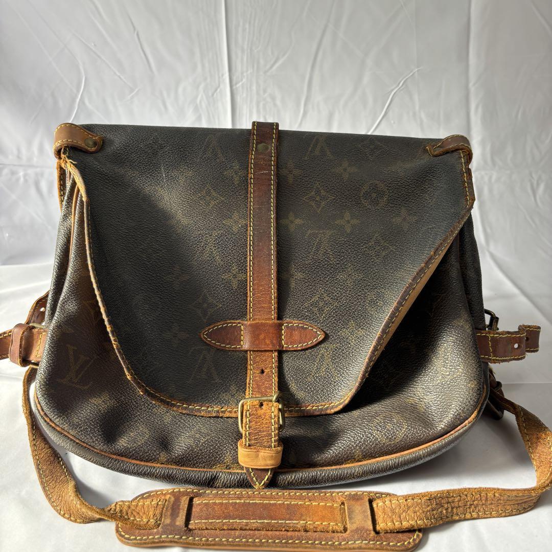 LOUIS VUITTON ルイ・ヴィトン ソミュール30 ショルダーバッグ