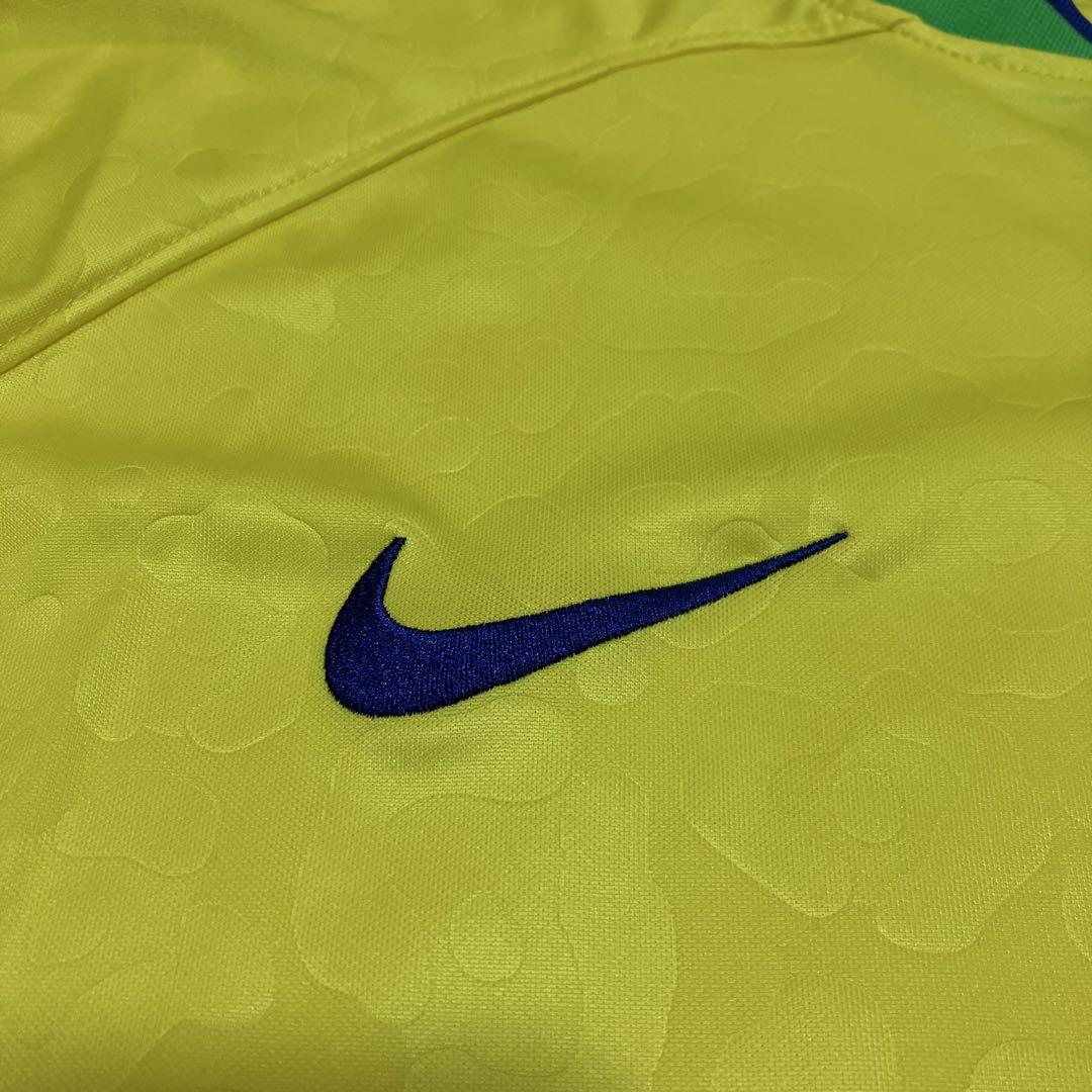ビッグサイズ！ナイキNIKE サッカーブラジル代表ユニフォーム　2022 刺繍