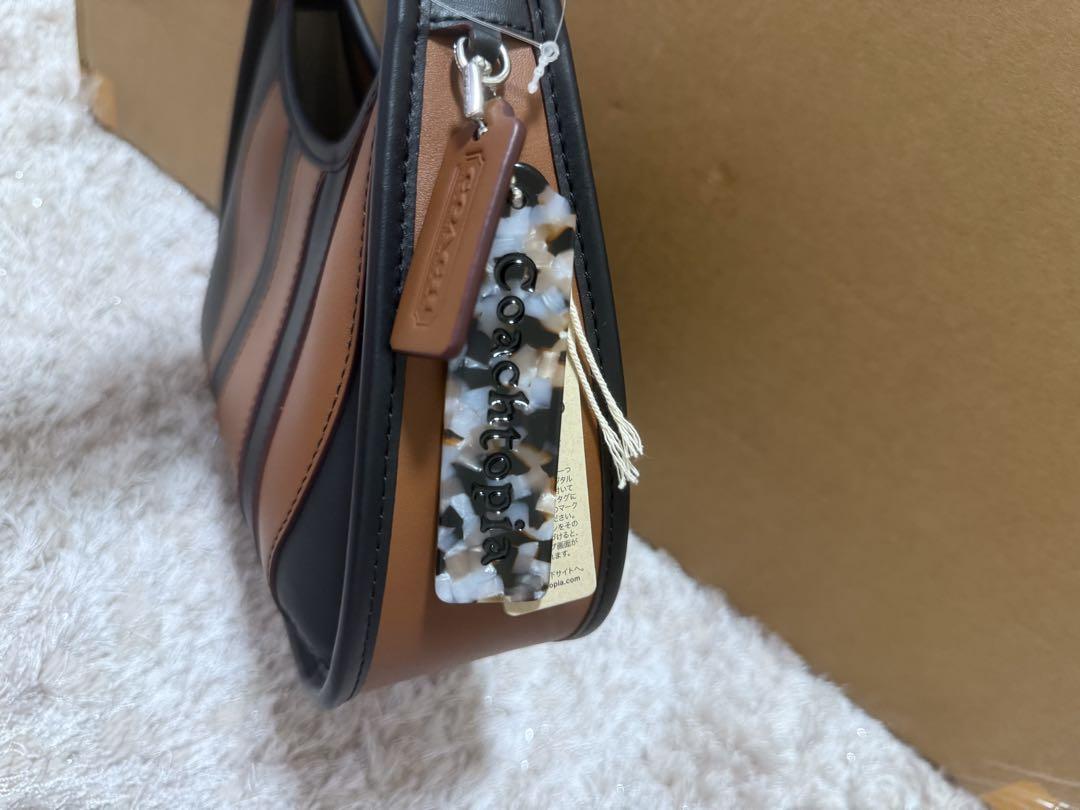 欲しいの CoachTopiaブラウン ブラック ハンドバッグ - メルカリ バッグ