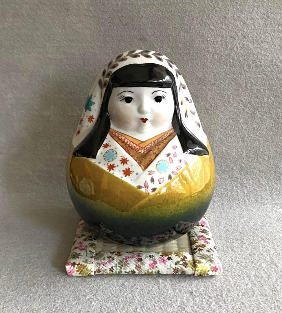 948 九谷焼　古九谷　和装美人　達磨の耳かき像　江戸期　置物　飾り物　時代物 948 九谷焼 古九谷 和装美人 達磨の耳かき像 江戸期 置物 飾り物