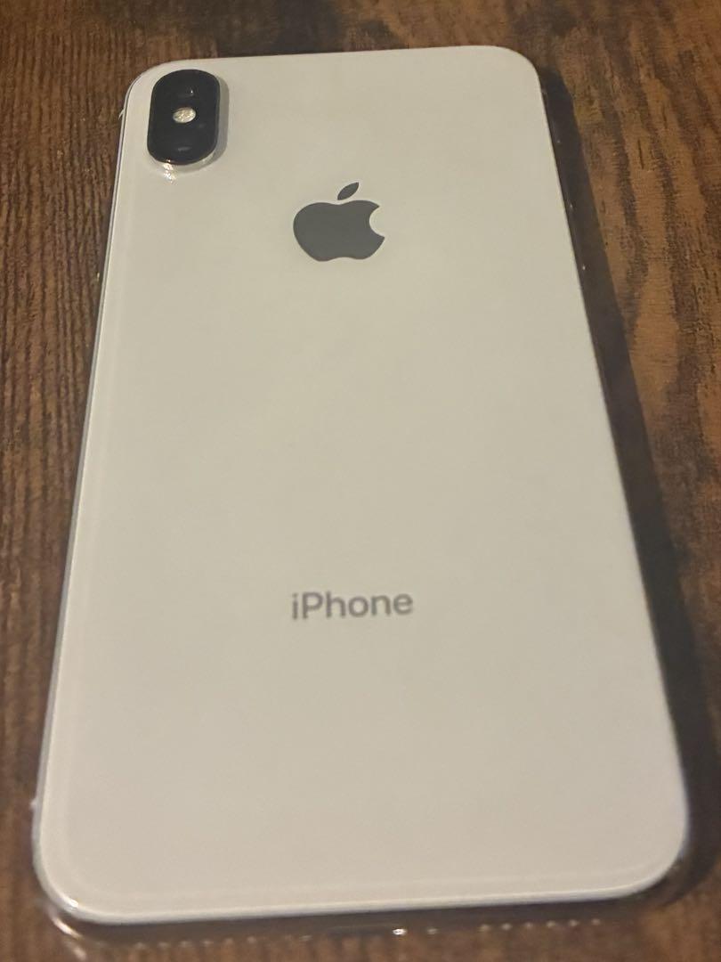 iPhone X 64GB シルバー - メルカリ