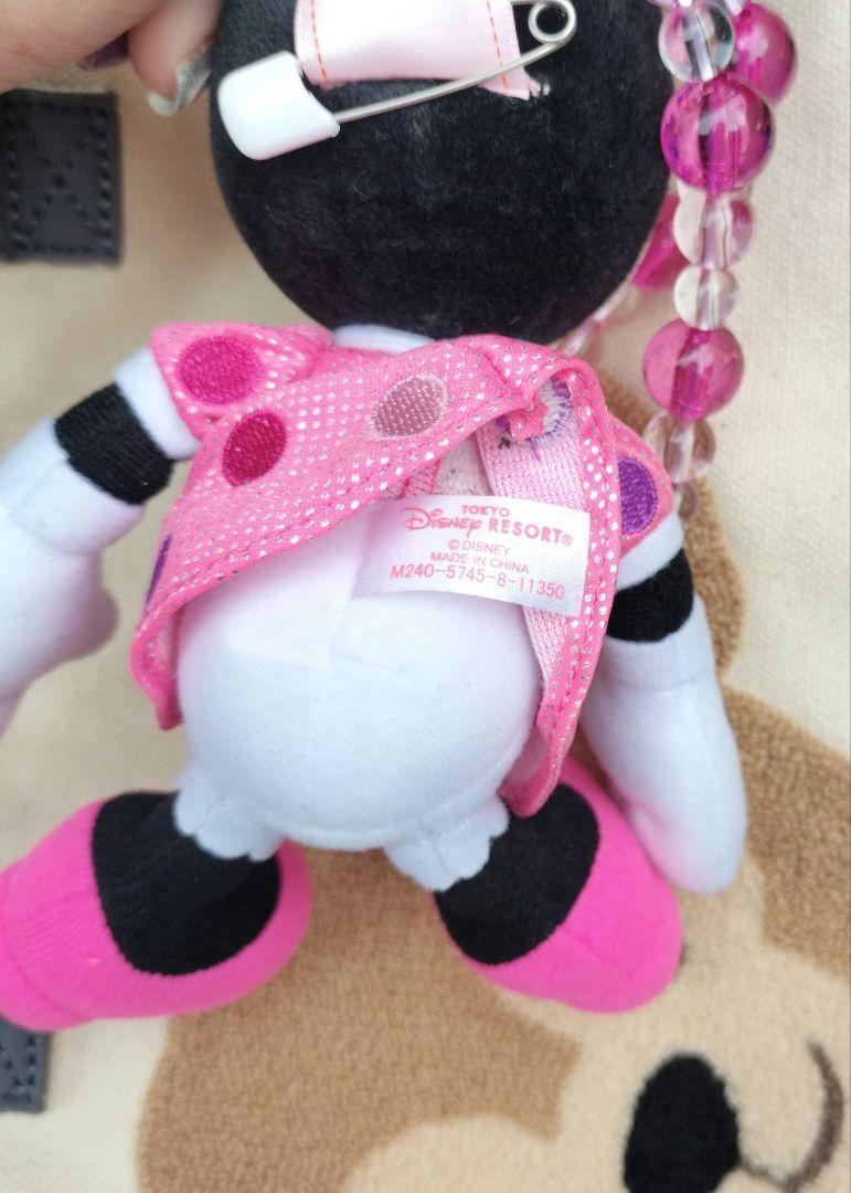 ディズニー　ミニー　ぬいぐるみキーチェーン　ピンク　バッジ