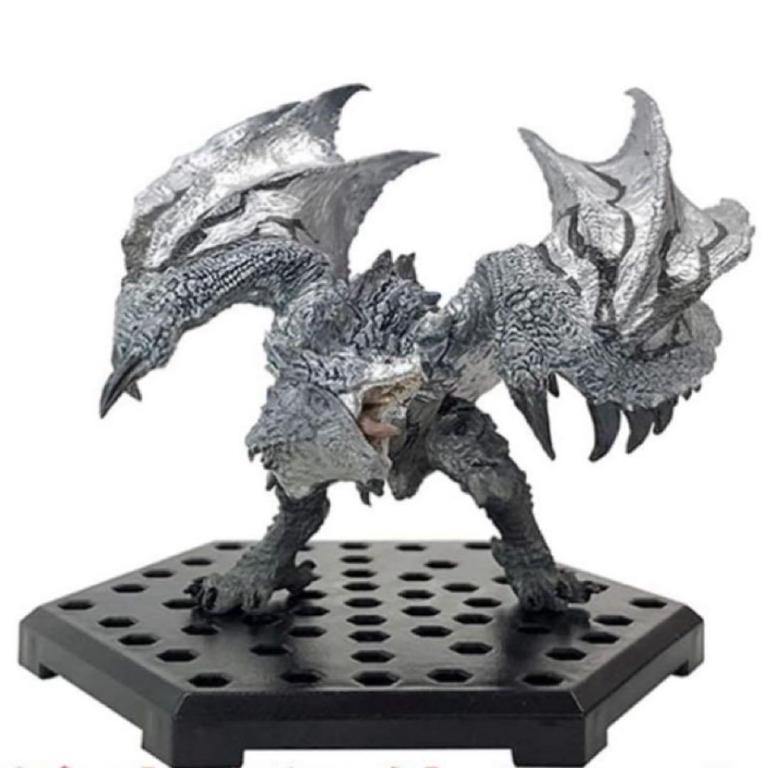 モンスターハンターフィギアまとめ売り 1番くじリオレウス、鎮座