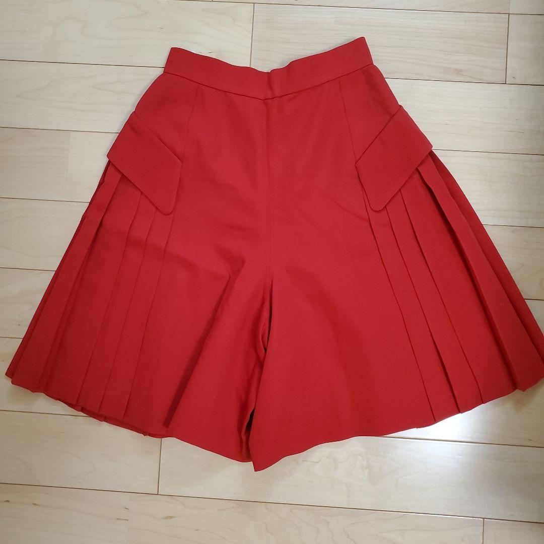Christian Dior クリスチャンディオール　キュロット　プリーツ Christian Dior レッド キュロット パンツ Mサイズ