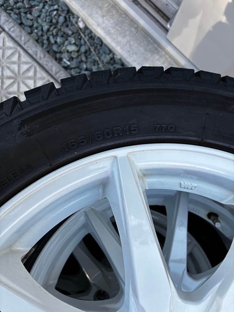 ハスラー15インチ 冬タイヤ ホイール付き 4本セット 165/60R15