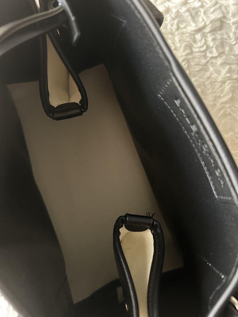 シンプルトートバッグ　モノトーン　黒×白　ショルダー付き　未使用