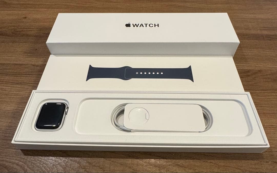 Apple Watch SE 本体　第1世代　40mm GPS シルバー　箱付き