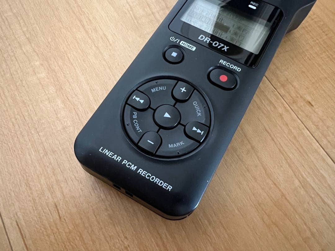 美品 TASCAM DR-07X リニアPCMレコーダー