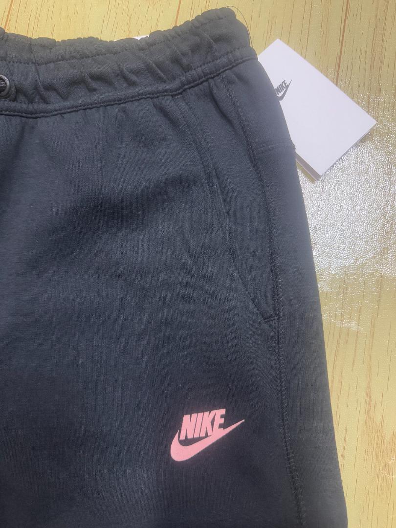 NIKEシナワールド synaworld ナイキテックフリースセットアップ