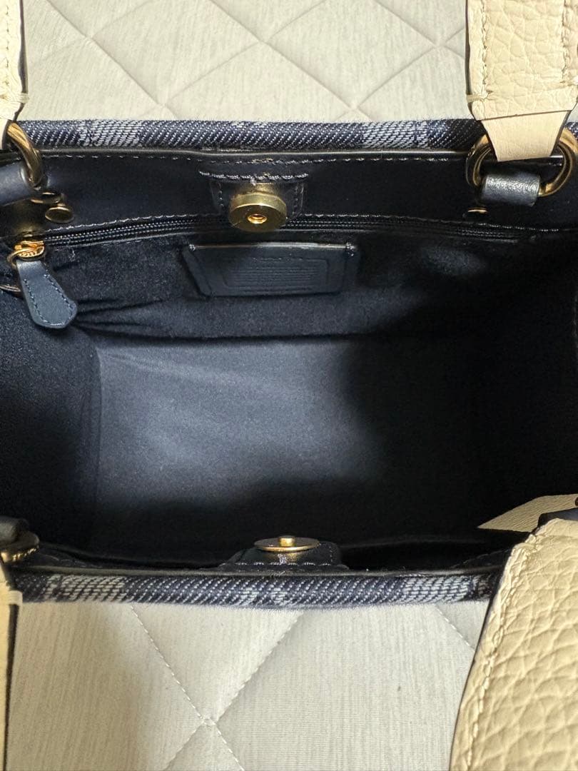 コーチ　デンプシートートショルダーバッグ