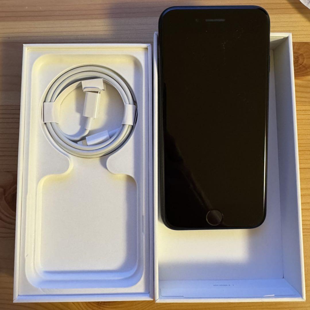 【即日発送・国内正規品】Apple iPhone SE (第3世代) 本体