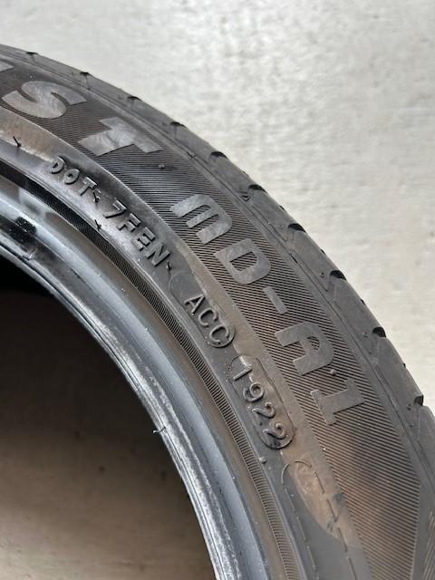 中古タイヤ　205/50R17  3本　輸入品　2022年製