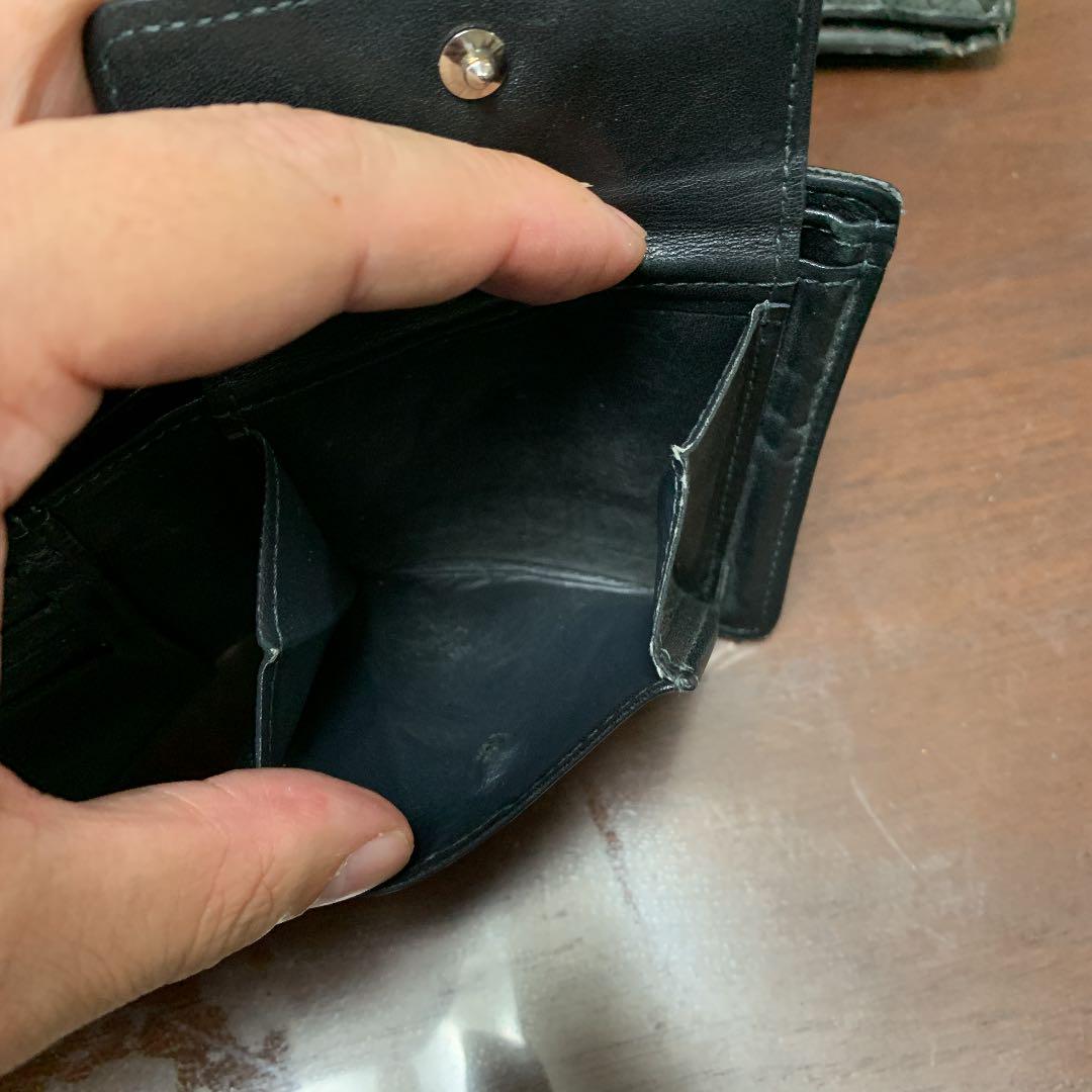 2つ折り財布です。