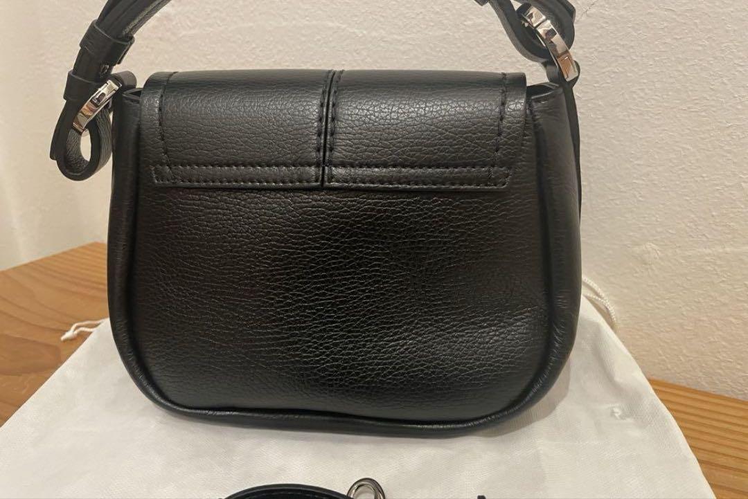 DESPRES (TOMORROWLAND) フラップハンドバッグ　美品 セール】 DES PRES フラップハンドバッグ （ハンドバッグ
