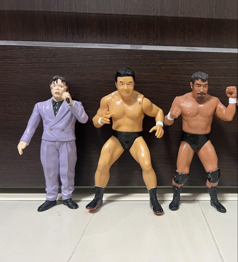 新日本プロレス　フィギュア　藤波辰巳、飯塚高史、天山広吉、田中リングアナウンサー
