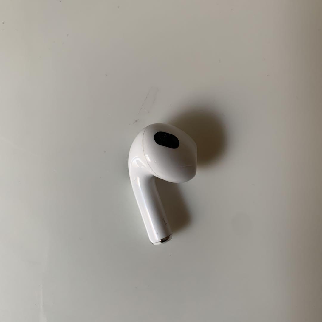 Apple AirPods 第3世代　左耳　左側　左