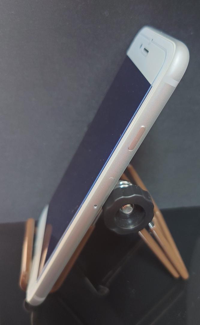 ま様 専用】iPhone8 シルバー 64GB
