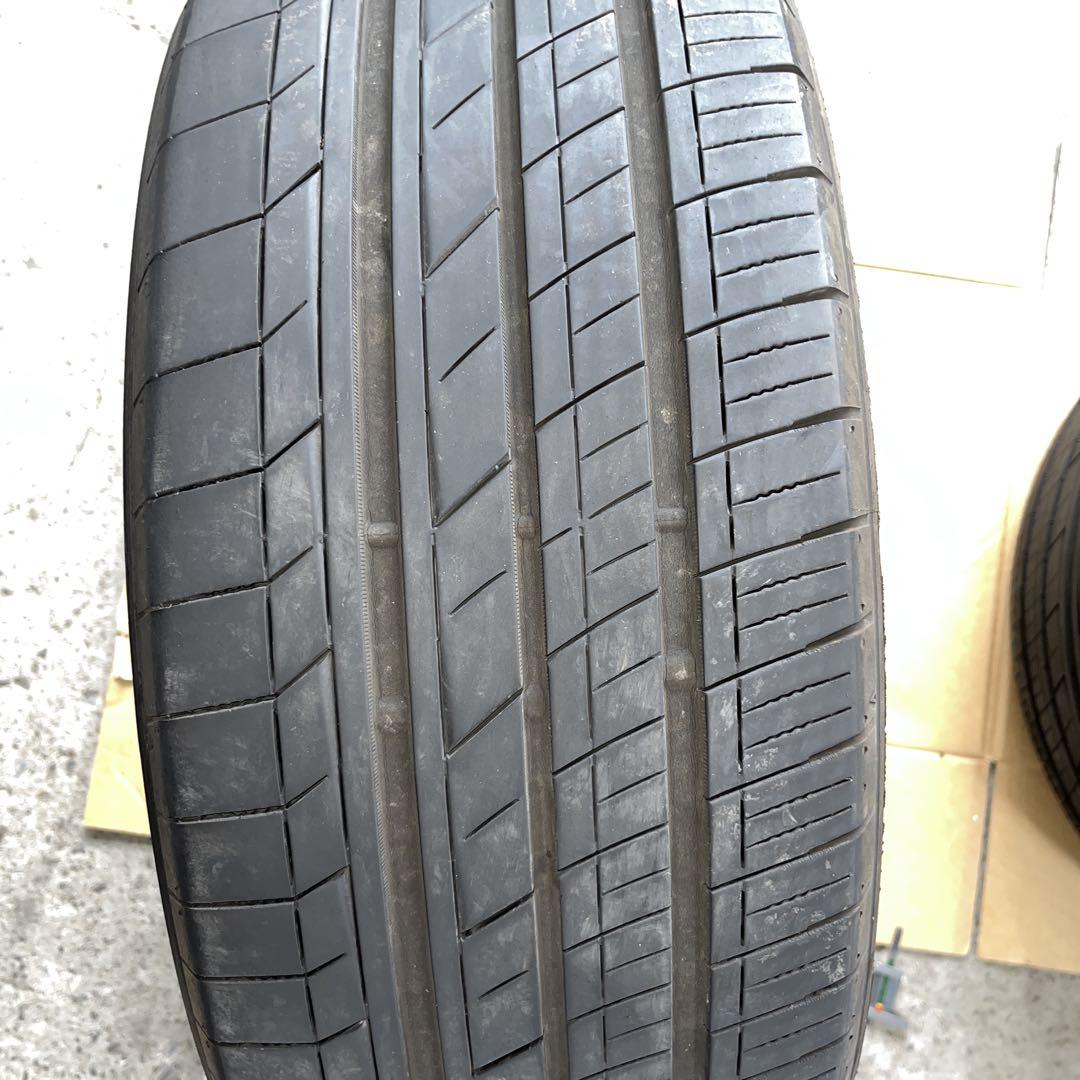 中古タイヤ　235/50R18 2本