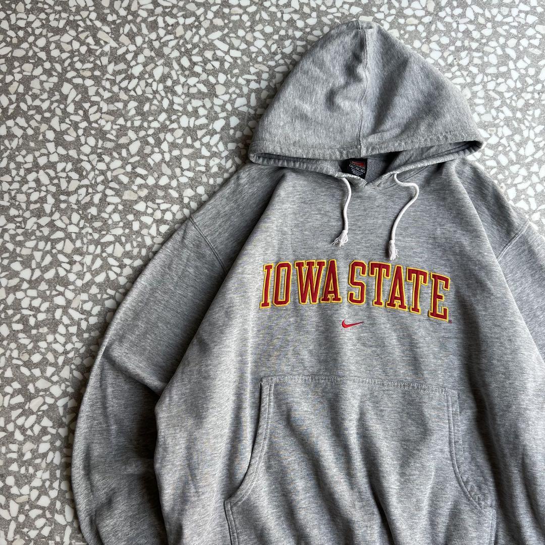 グッドダメージ アイオワ NIKEセンタービッグ刺繍ロゴパーカー古着ストリート