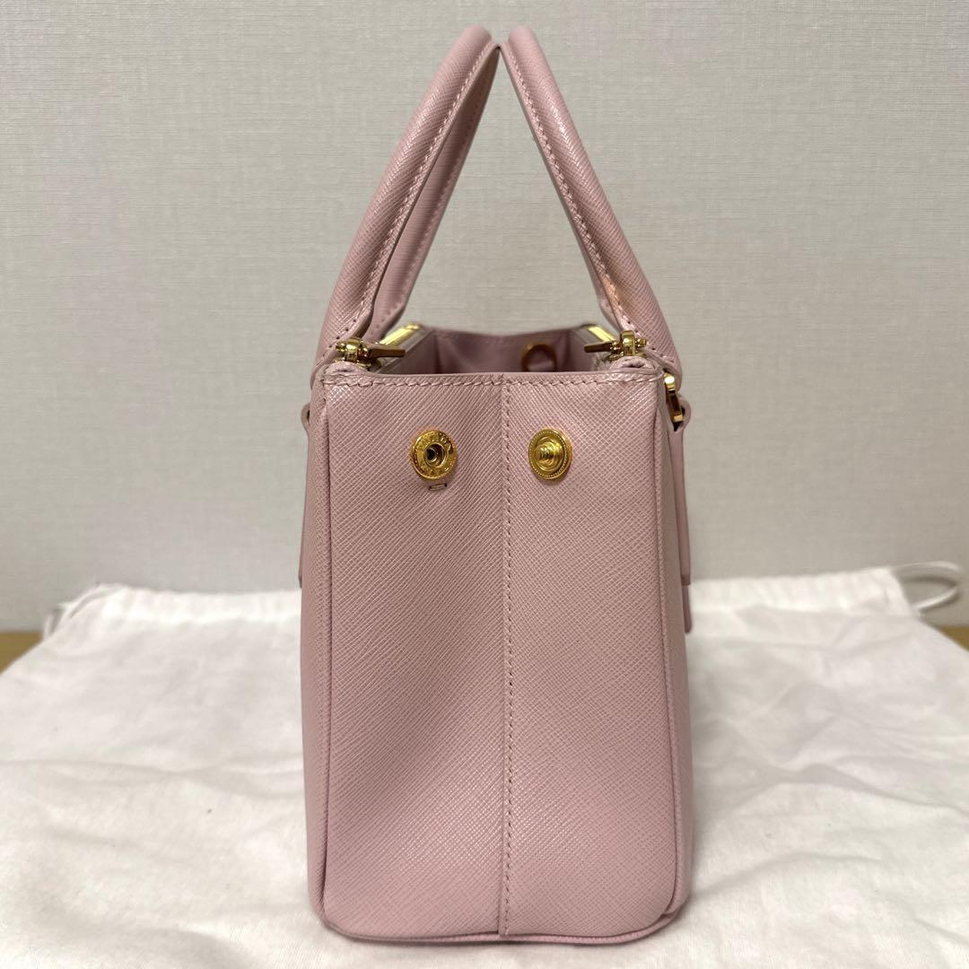 ショルダーバッグ