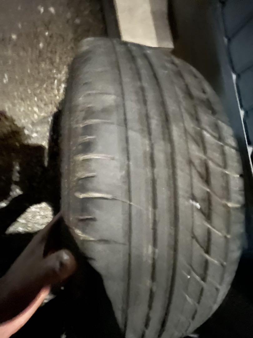 Yokohama PARADA PA03 タイヤ 4本セット　215\65r16