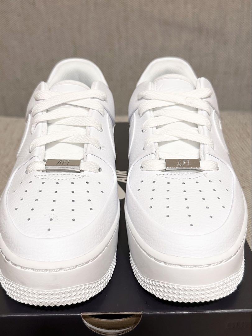 美品 ナイキ エア フォース 1 セージ LOW ウィメンズ