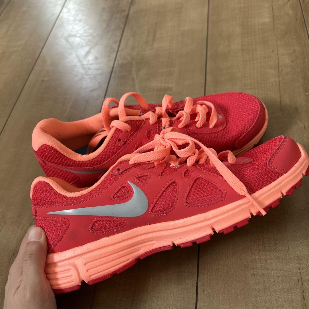 Nike トレーニングシューズ 赤 オレンジ