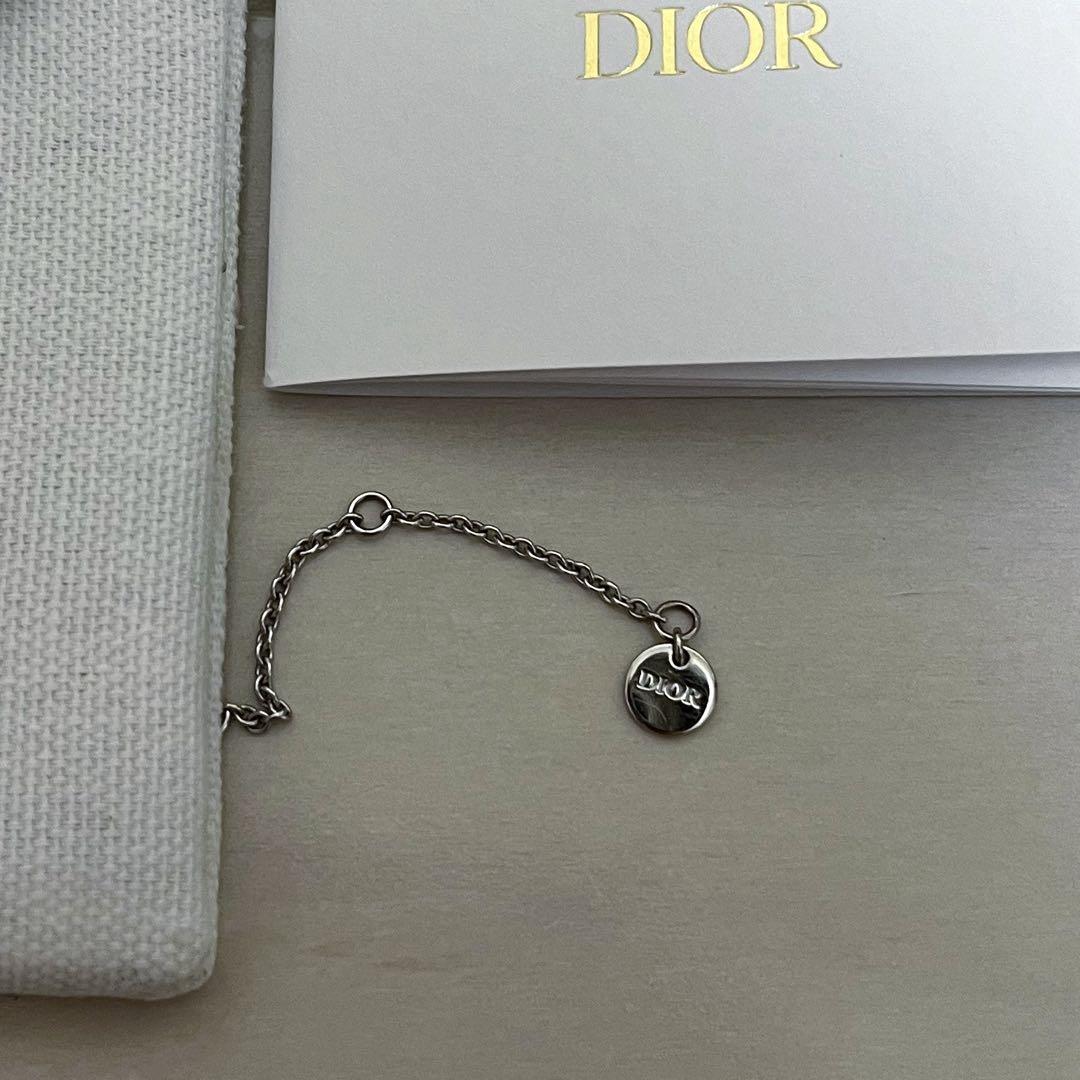 Dior シルバーロゴネックレス