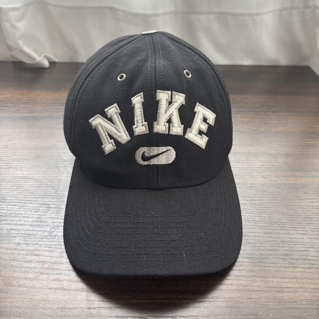 Vintage カレッジ　キャップ　黒 値下げ中‼️90s OLD NIKE カレッジロゴ キャップ ヴィンテージ