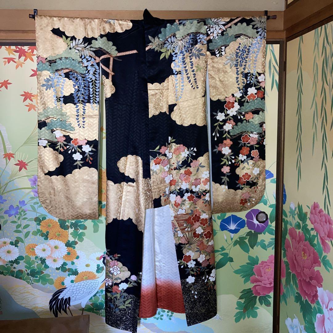 振袖】 菊唐草文 宝尽くし 金彩 友禅 淡桃色 吾妻徳穂落款入り 正絹