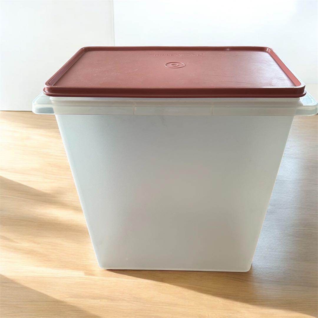 Tupperware カーキ色 保存容器 3個セット 10キロキーパー（SHOP