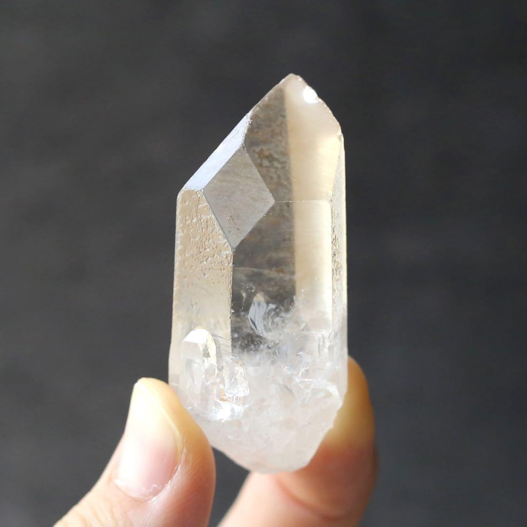 ゴールデンヒーラー クォーツ 原石 水晶 鉱物 希少石 天然石