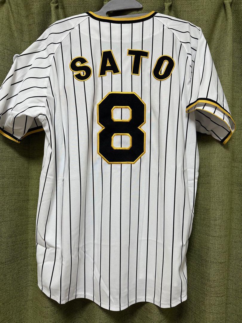 美品‼️阪神タイガース　ユニフォーム　佐藤輝明