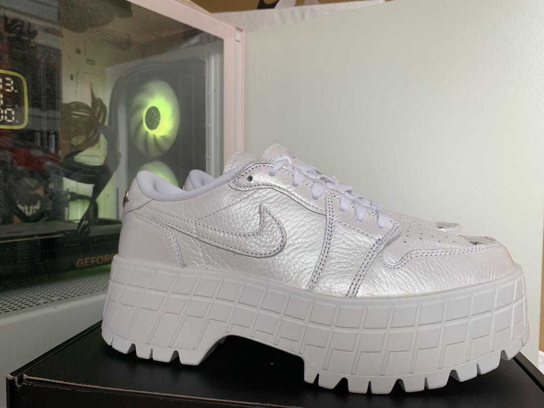 靴 Nike Wmns Air Jordan 1 Brooklyn White