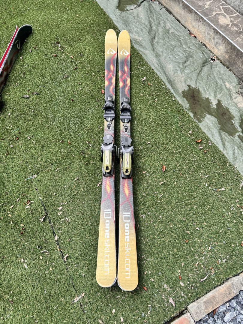 ID One USA MR-CE Mogul Ski 172 and 177 cm in black, blue and