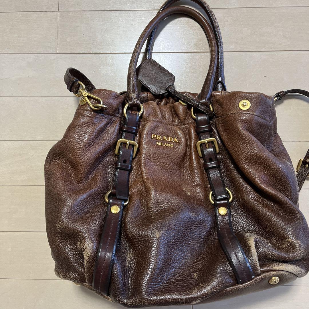 PRADA プラダ　革バッグ