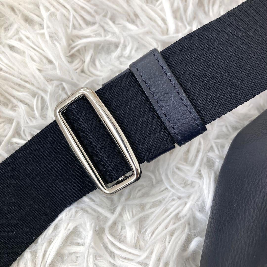 【美品】coach ボディバッグ シボ革 ネイビー ヘリテージ