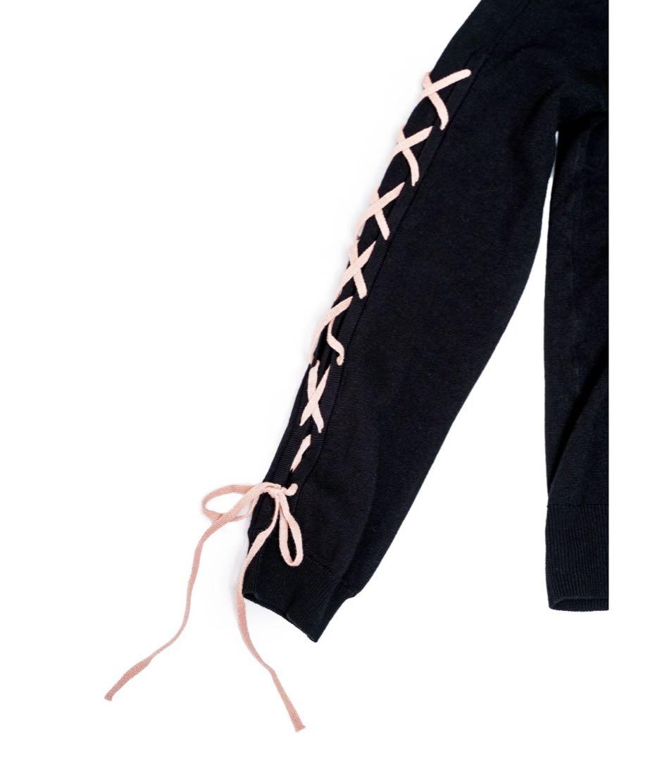 ROSY LUCE♡ RIBBON SLEEVE TURTLENECK