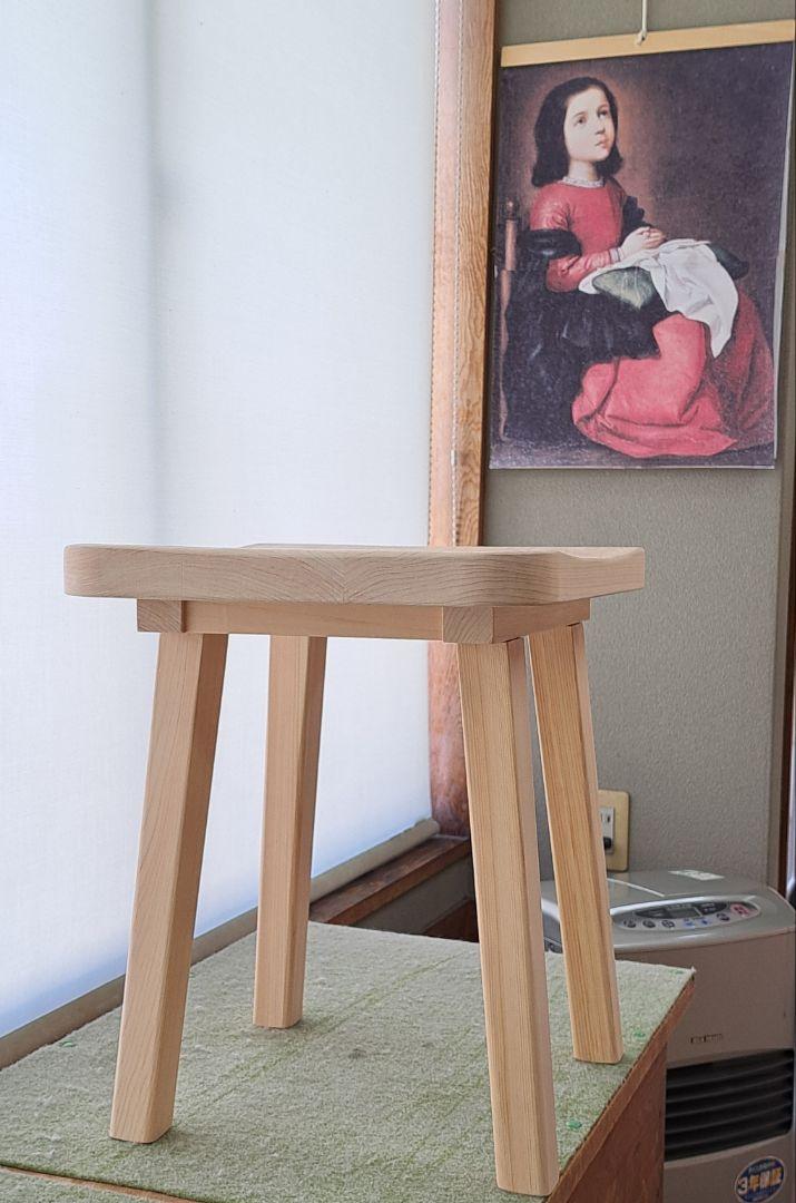 『みつばち』様 へ ご注文の 椅子