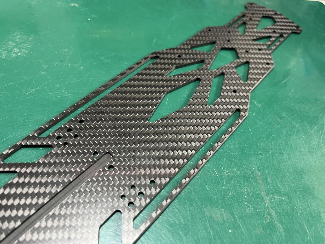 Reve d M1-002 MC-1用カーボン製 メインシャーシ
