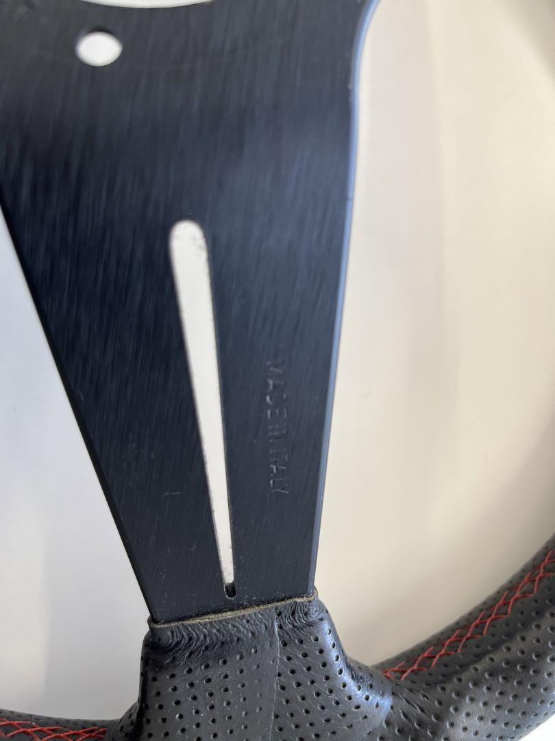 ナルディ　ハンドル　ステアリング　NARDI  ディープ　赤ステッチ　ちょいキズ